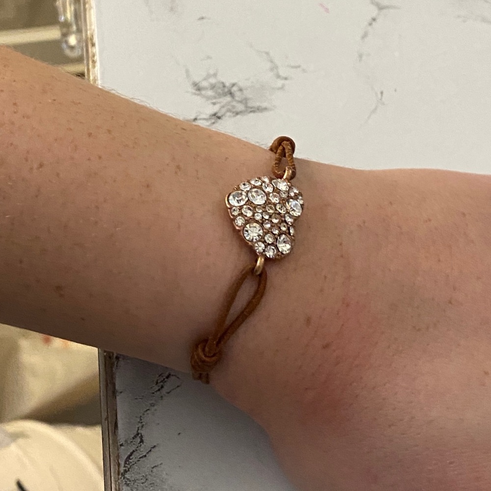 Diamond heart bracelet with leather straps